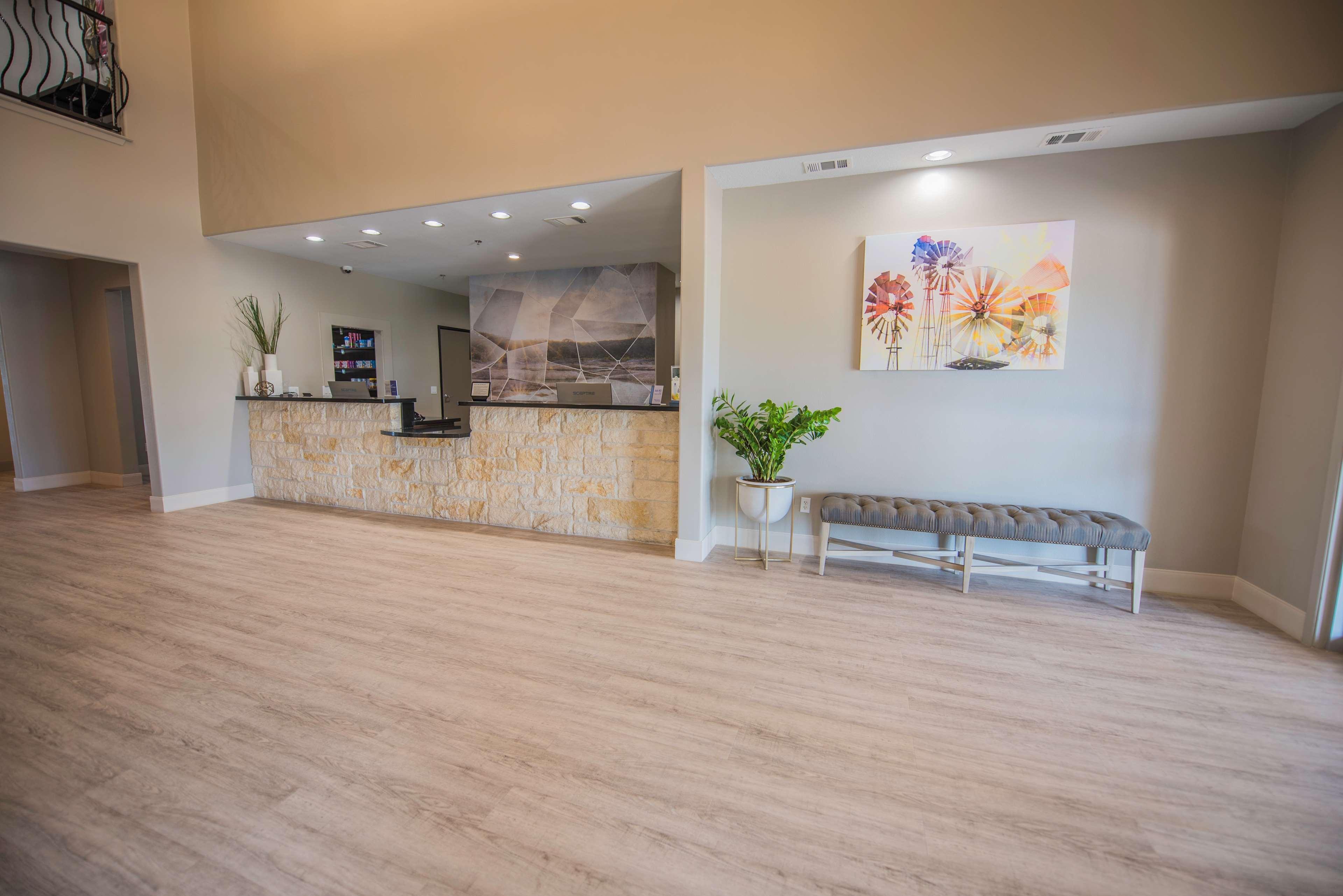 Best Western Plus Killeen - Fort Cavazos Hotel & Suites Exterior photo