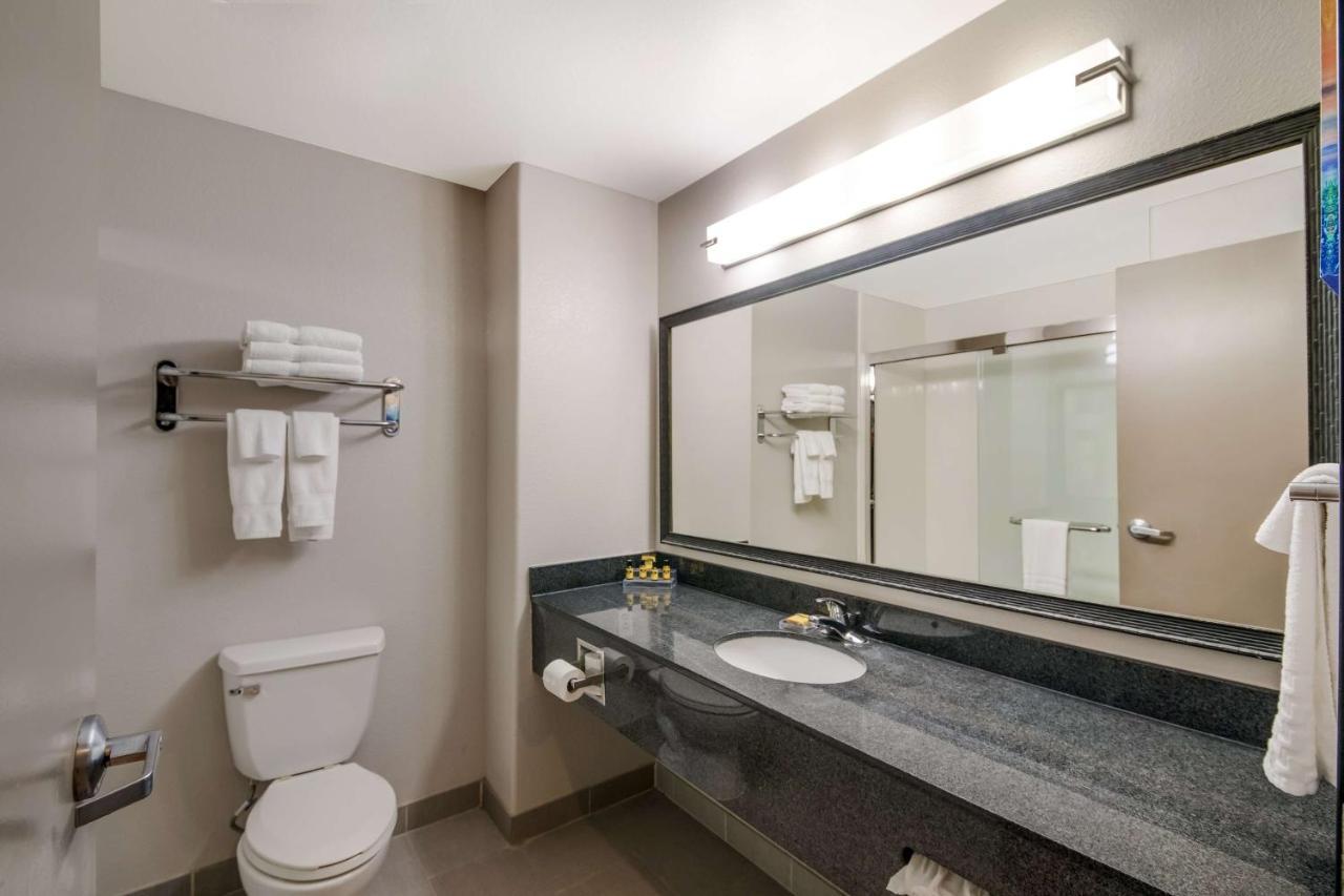 Best Western Plus Killeen - Fort Cavazos Hotel & Suites Exterior photo