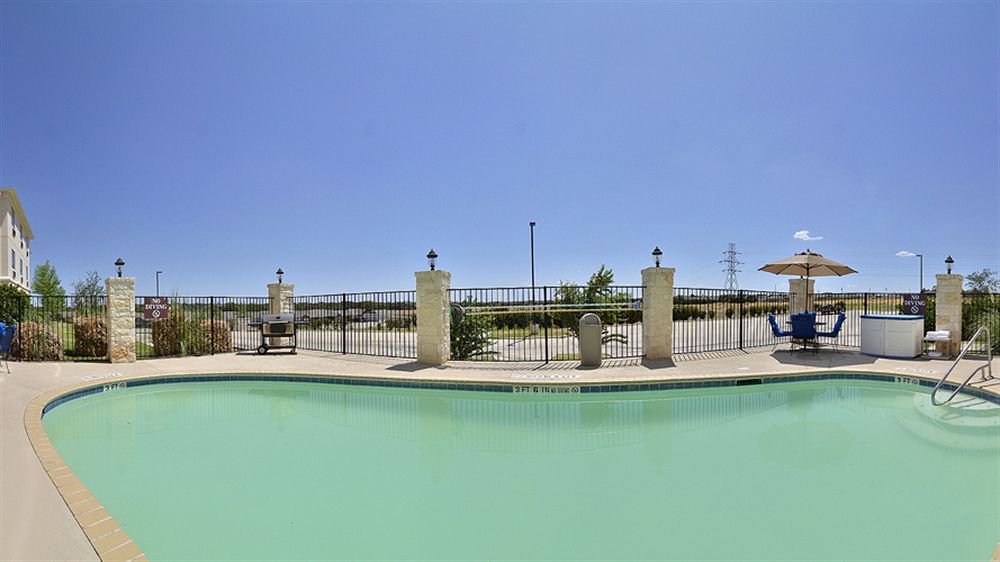Best Western Plus Killeen - Fort Cavazos Hotel & Suites Exterior photo
